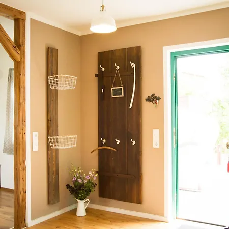 Haus Ostseerose - *